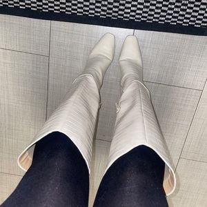 White knee high heel boots size 6